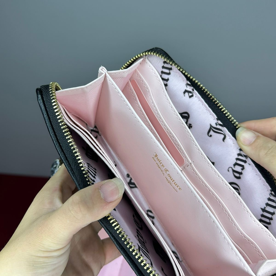 Billetera Negra Grande JUICY COUTURE  4