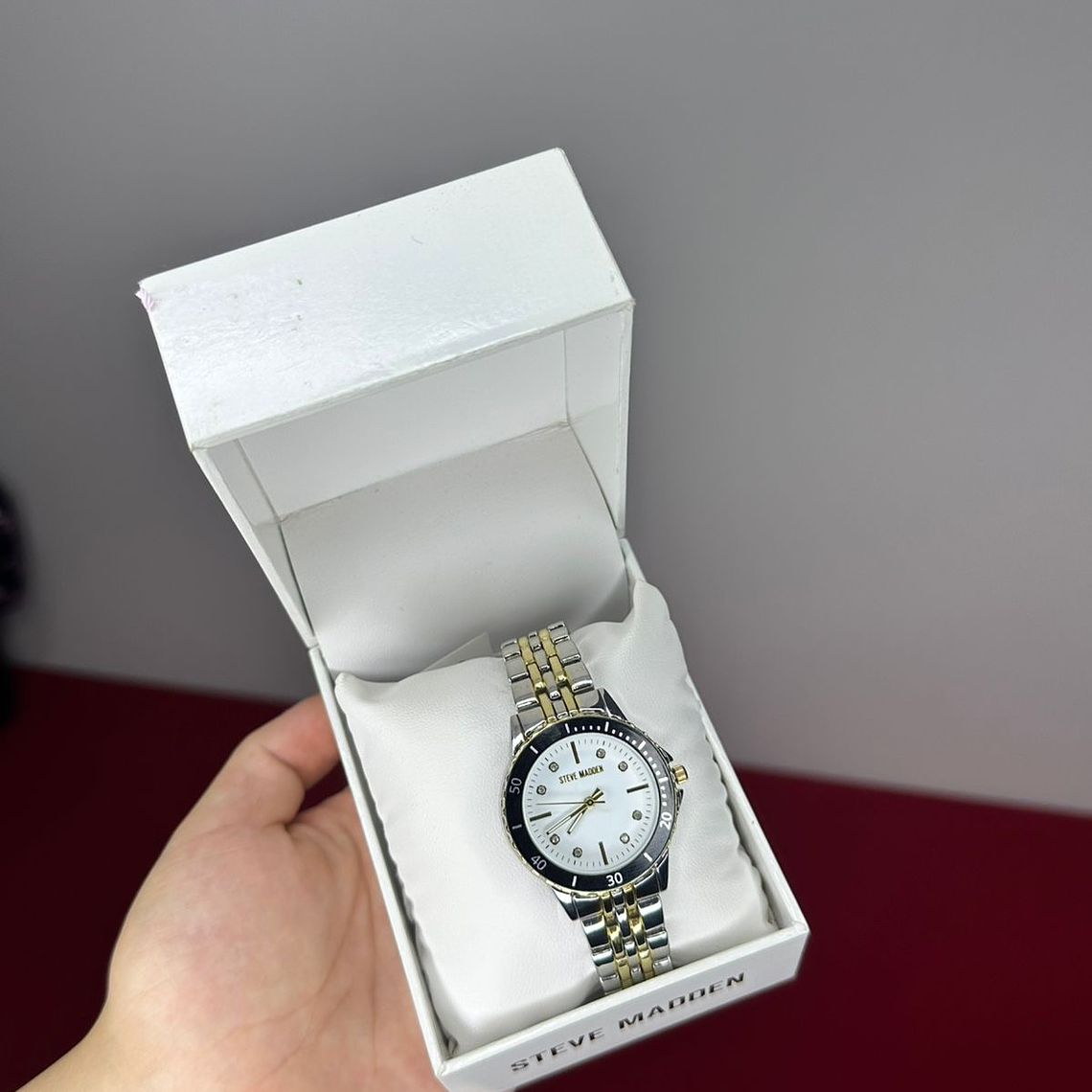 Reloj STEVE MADDEN  1