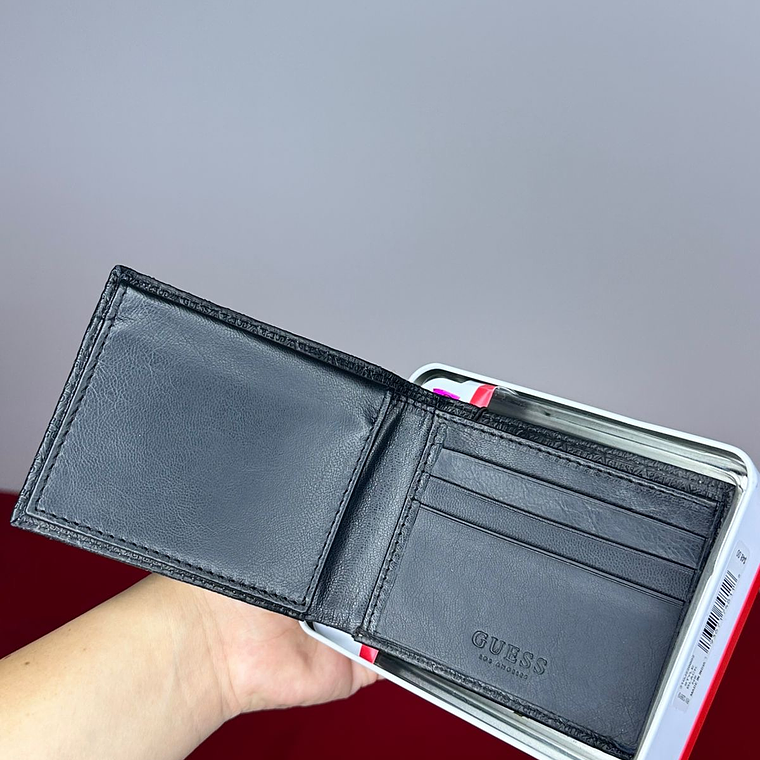 Billetera GUESS Hombre  3