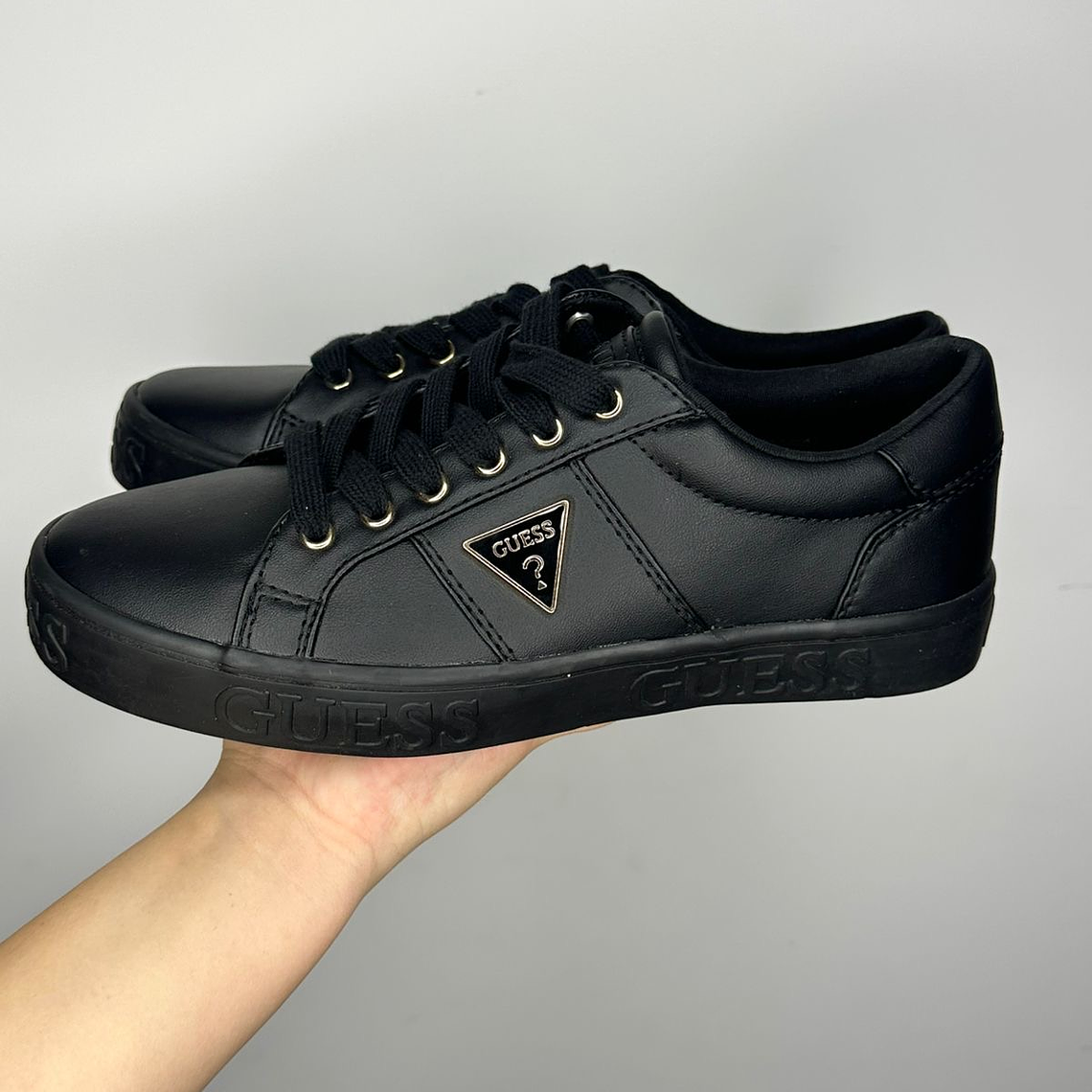 Zapatillas GUESS Negra  3