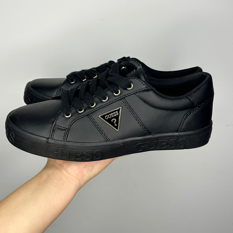 Zapatillas GUESS Negra  3
