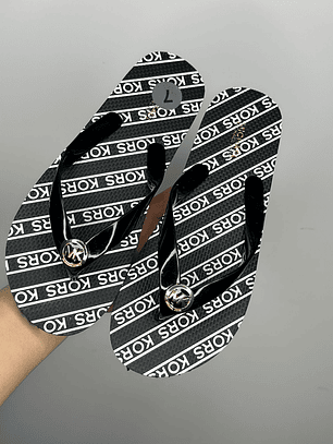 Hawaiana MICHAEL KORS Negras  