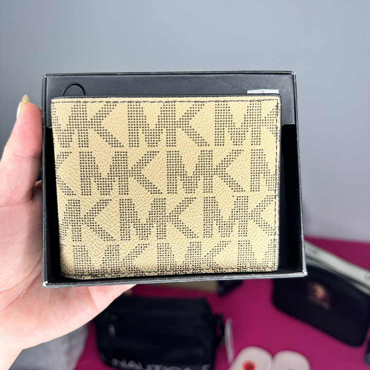 Billetera MICHAEL KORS Nude  1