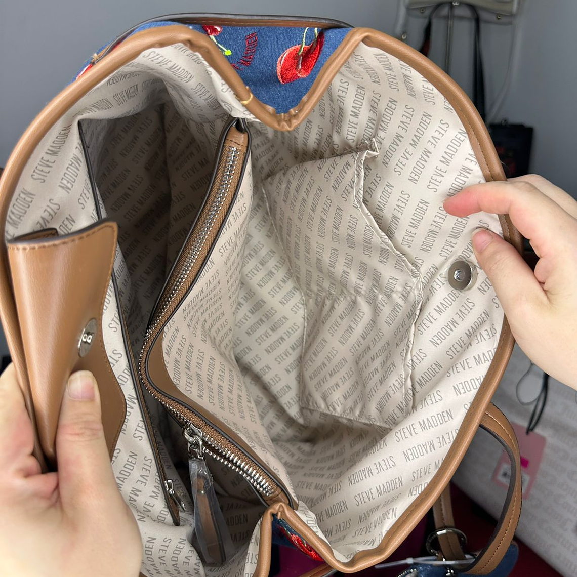 Tote Steve Madden Guinda  3