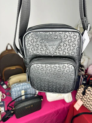 Bolso Guess Negro 