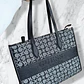 Tote Guess Gris con Negro - Miniatura 1