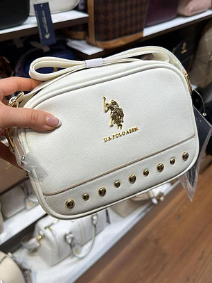 Crossbody Polo Blanco con tachas 