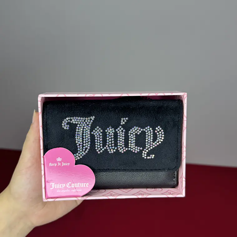 Billetera Juicy Couture Negra Gamuza  1