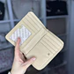 Billetera Steve Madden Blanca con Beige  - Miniatura 2