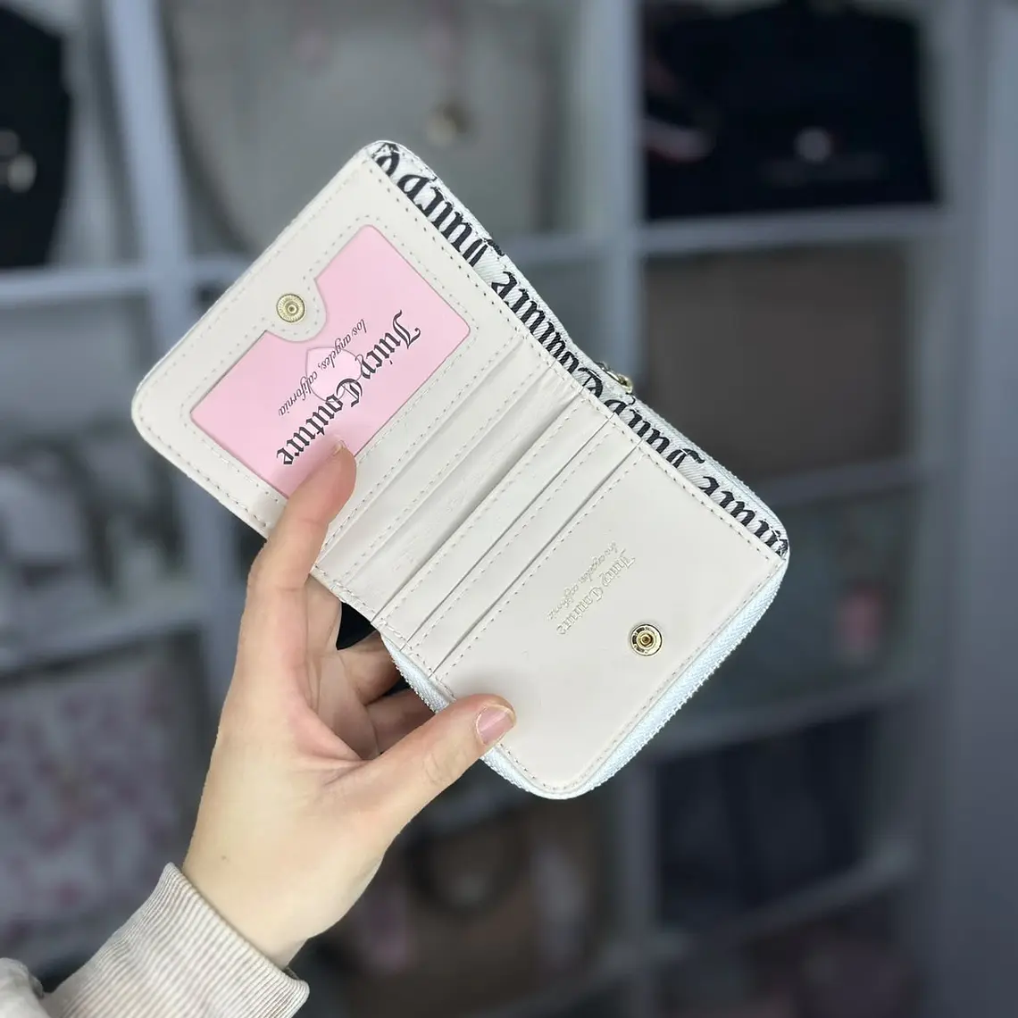 Billetera Juicy Couture Blanca  2