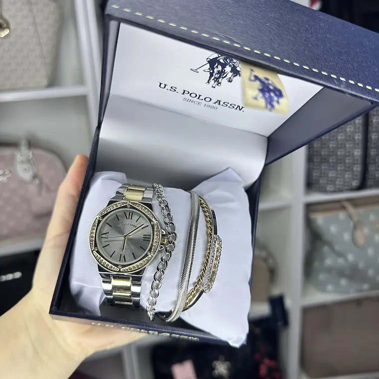 Reloj Polo Plateado con dorado + Pulseras  1