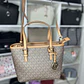 Mini tote Michael Kors marrón  - Miniatura 2