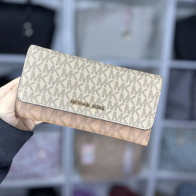 Billetera Michael Kors  1