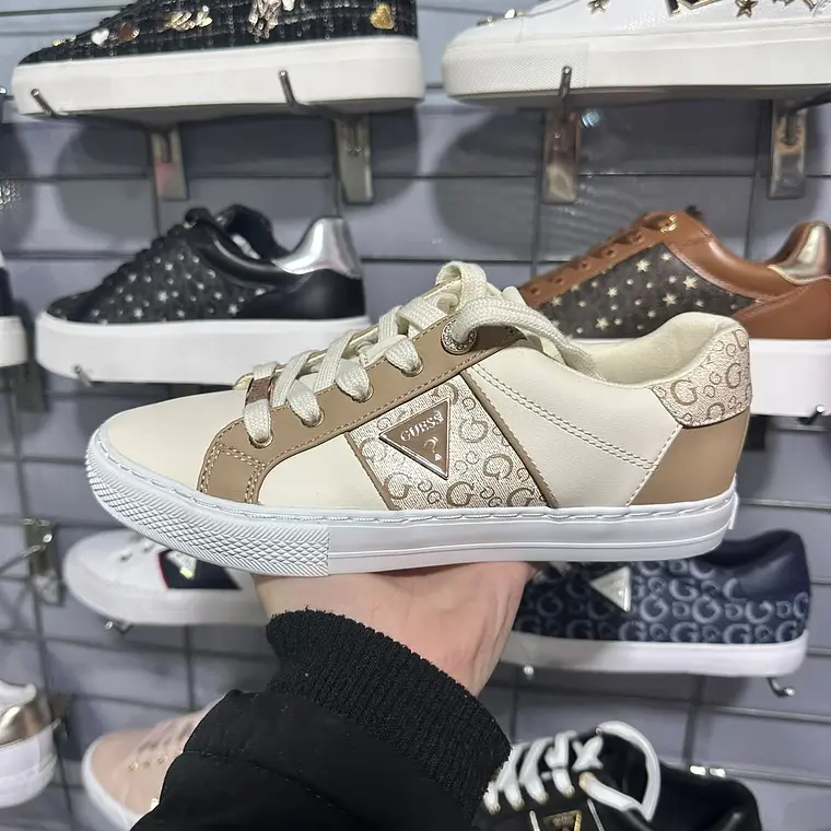 Zapatillas Guess Beige  1