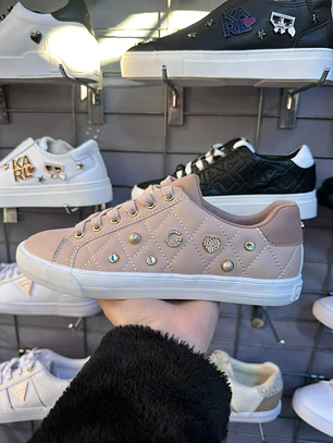 Zapatillas Guess Rosadas 