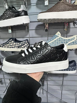 Zapatillas Karl Lagerfeld Negra 