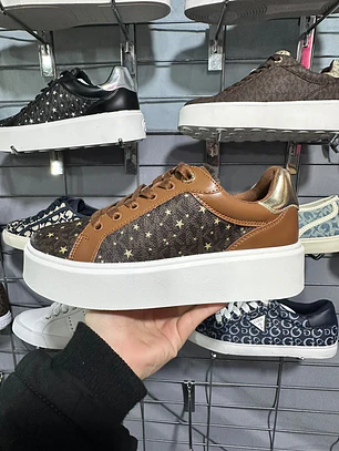 Zapatillas Michael Kors Romey Estrella Marrón 