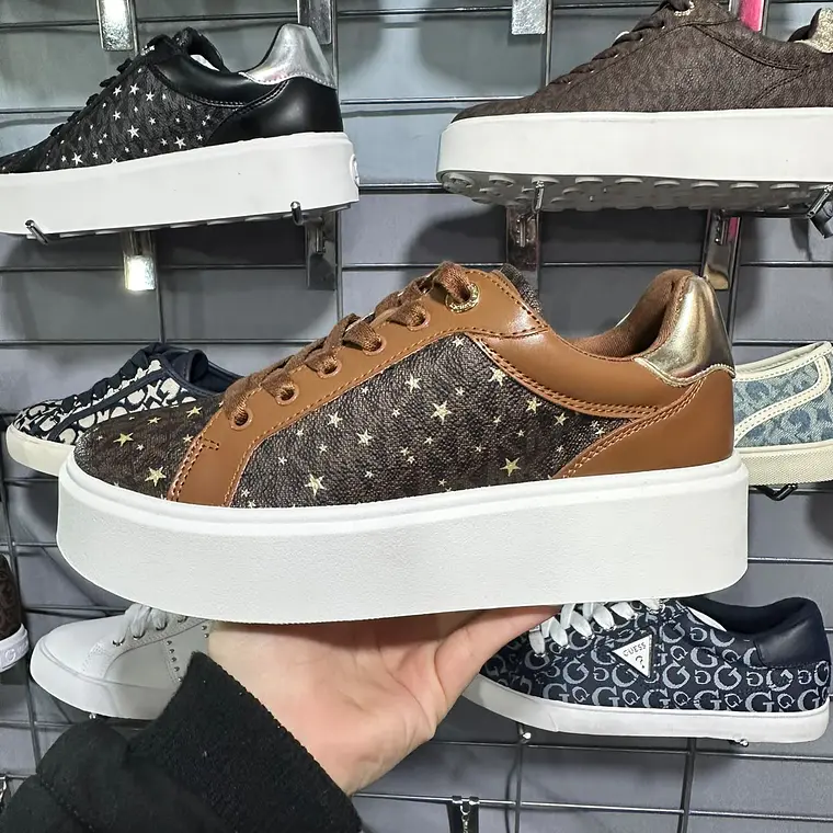 Zapatillas Michael Kors Romey Estrella Marrón  1