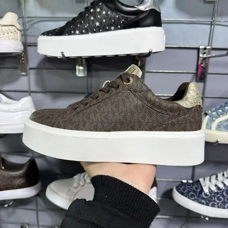 Zapatillas Michael Kors Romey Marrón  1