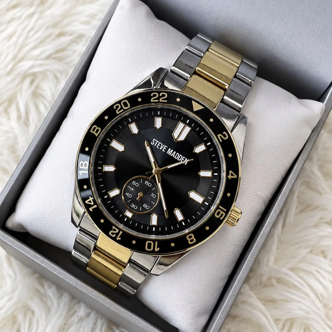 Reloj Steve Madden Fondo negro  1