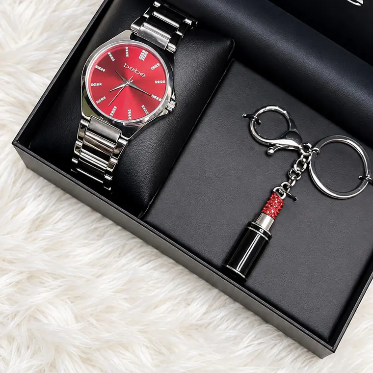 Reloj Bebe Plateado Fondo Rojo  1