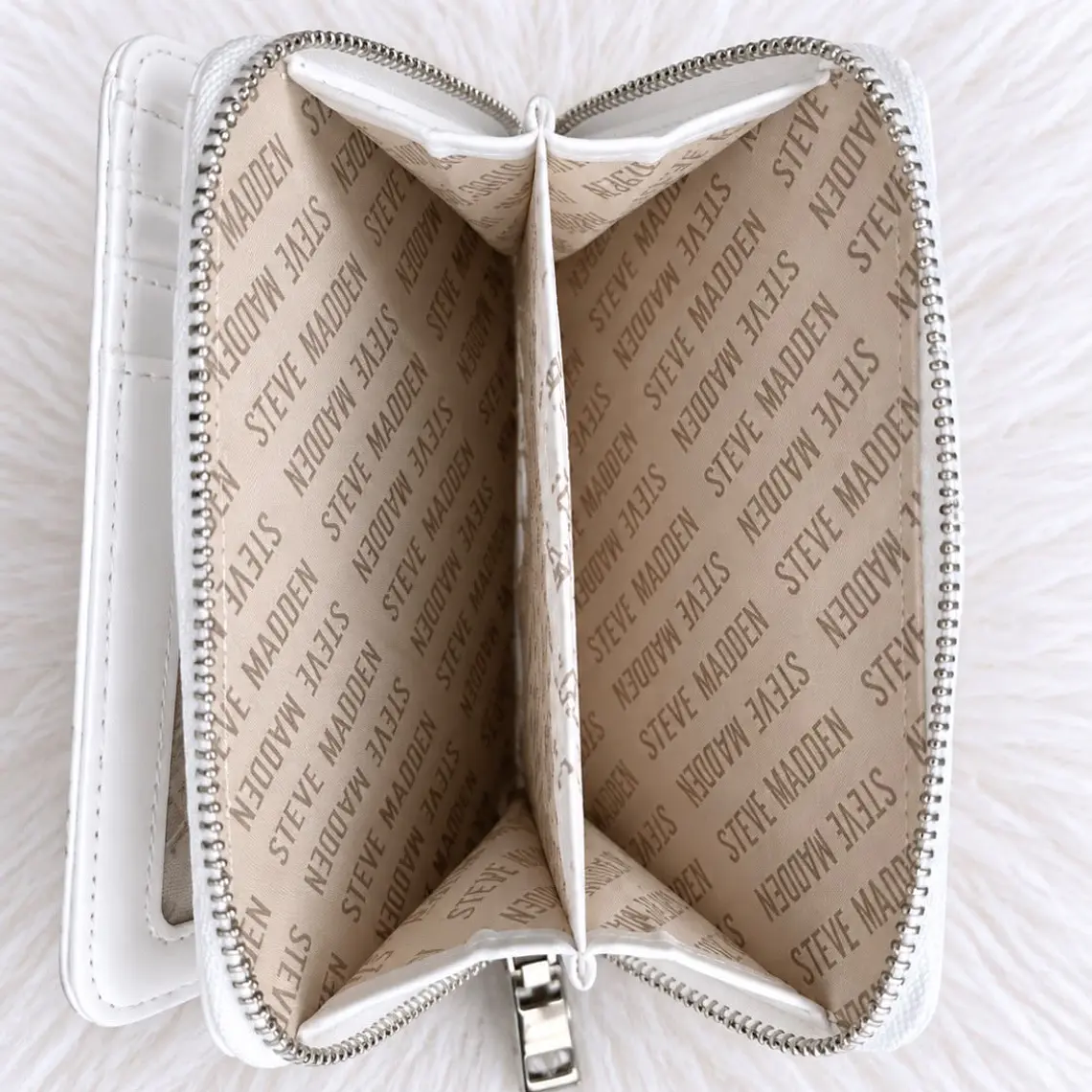 Billetera Steve Madden Blanca  3
