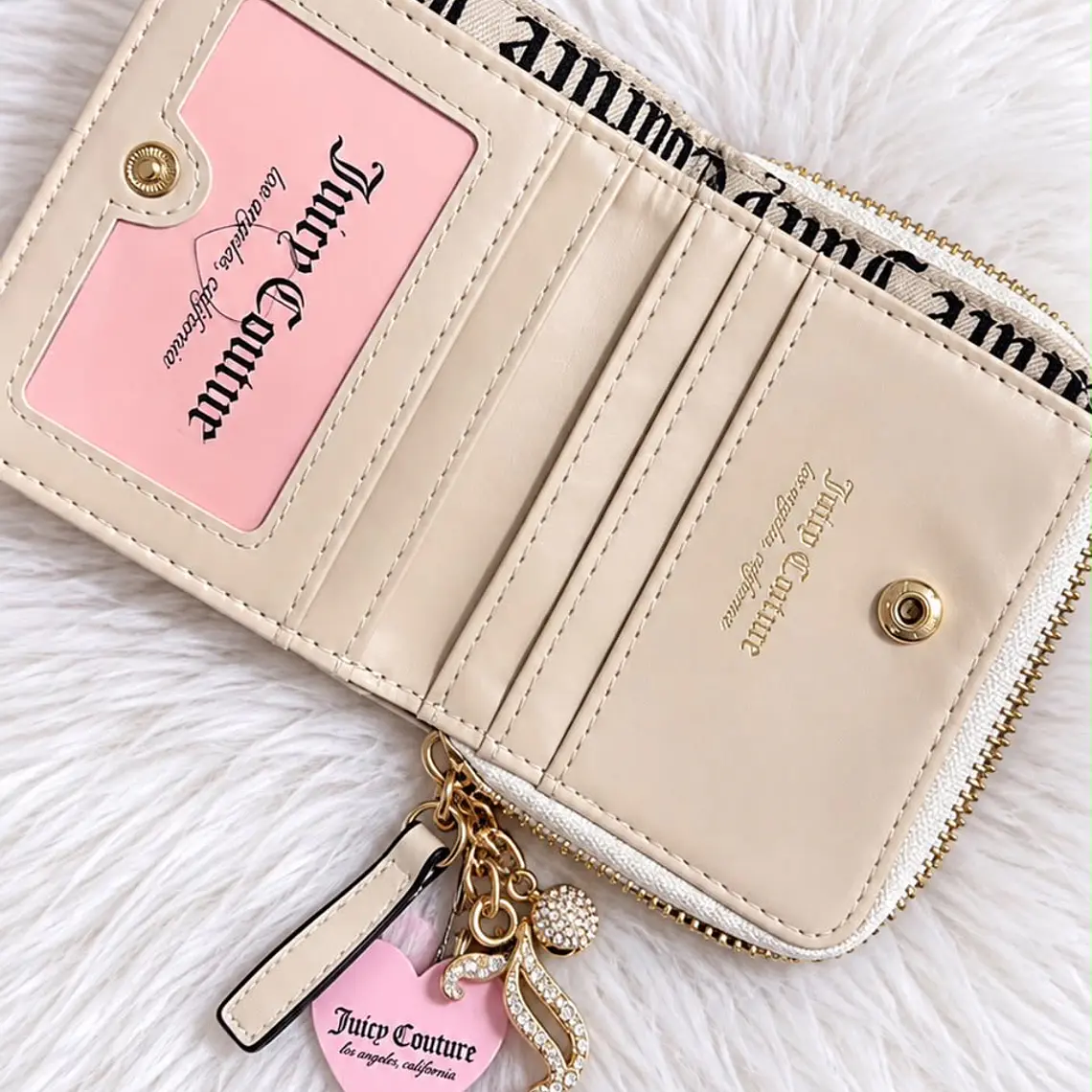 Billetera Juicy Couture Blanca  3