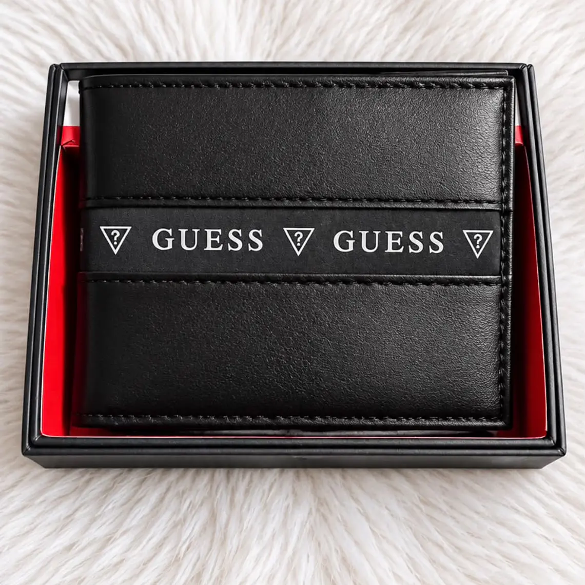 Billetera Guess Negra Con blanco  1