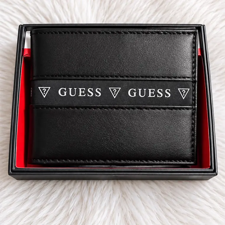 Billetera Guess Negra Con blanco  1