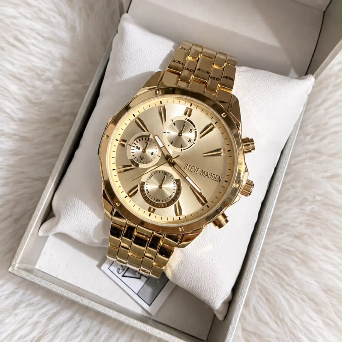 Reloj Steve Madden Dorado  1