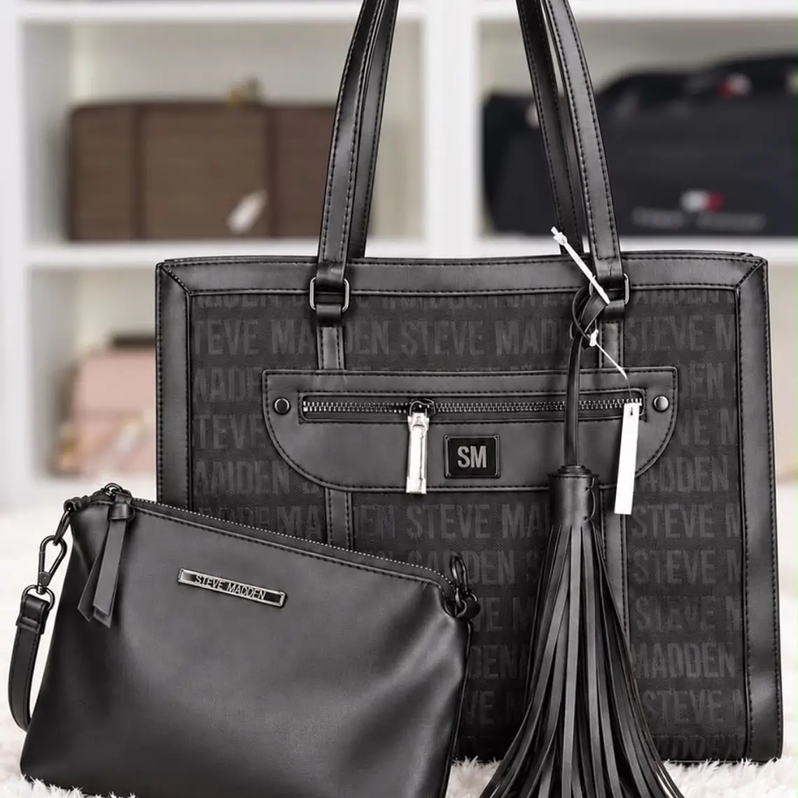 Tote Steve Madden negro + Sobre de mano  2