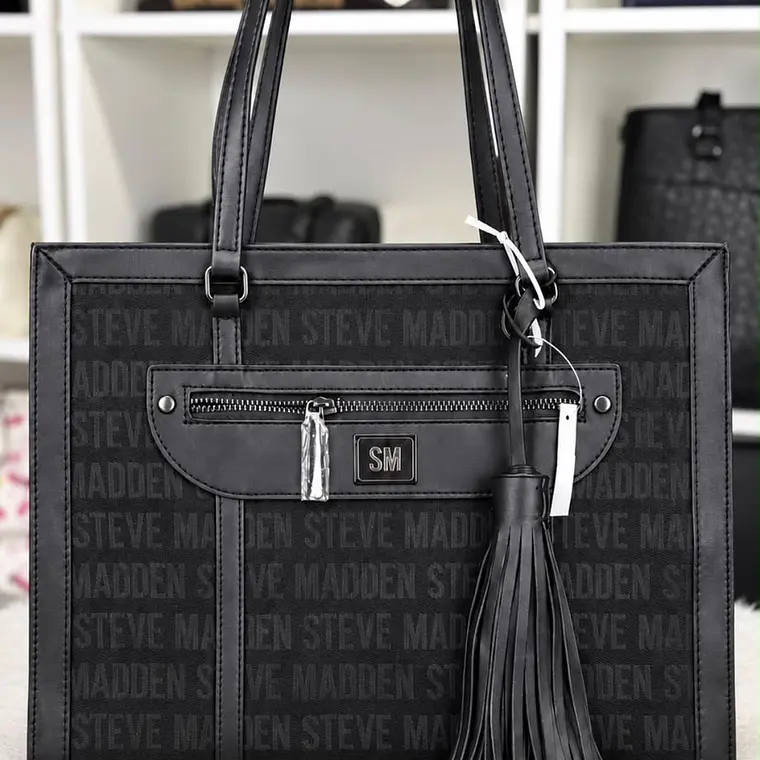 Tote Steve Madden negro + Sobre de mano  1