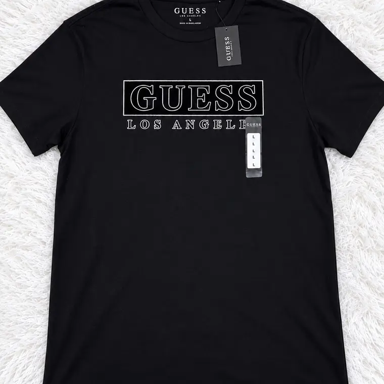 Polera Guess Negra 1