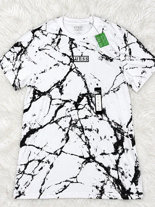 Polera Guess Blanca líneas negras 