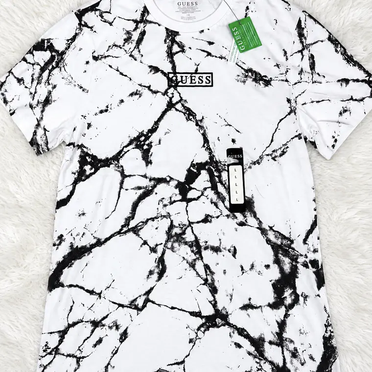 Polera Guess Blanca líneas negras  1
