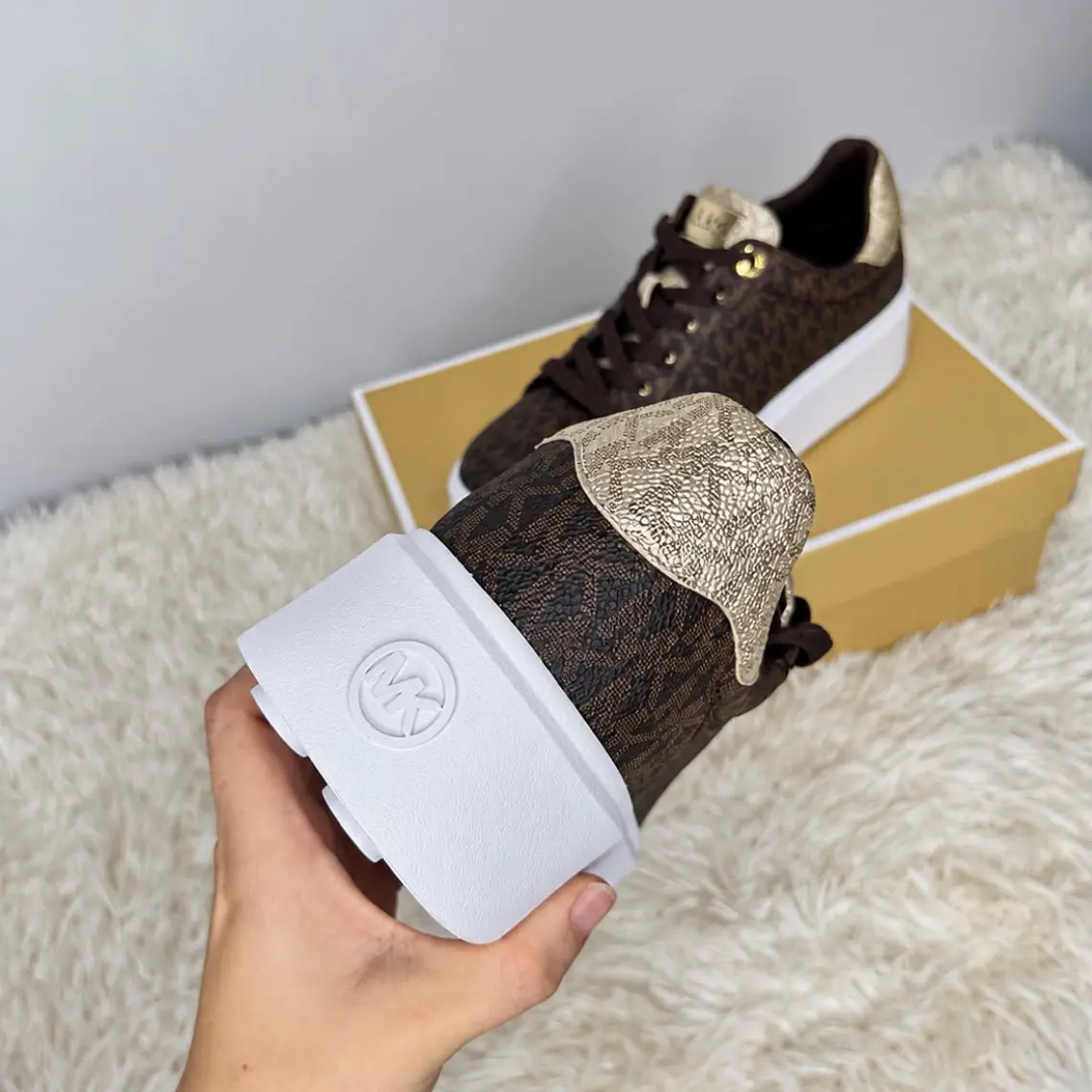 Zapatillas Michael Kors Romey Café  2