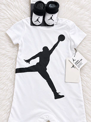 Set Jordan Body + Calcetas 