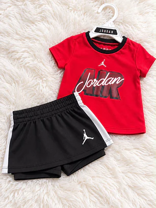 Set Jordan Niña Polera + Falda Short 