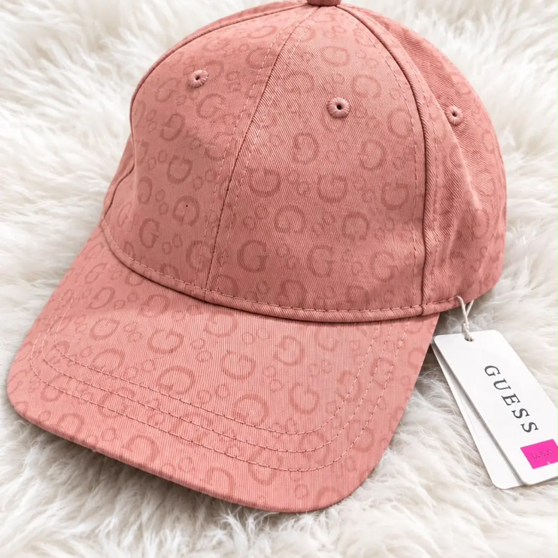 Gorro Guess Rosa Mujer  2