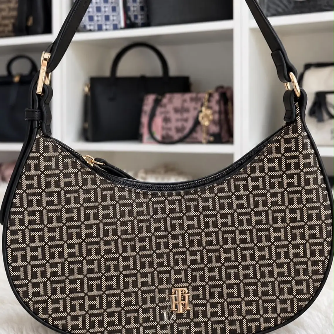 Cartera de hombro Tommy Hilfiger Negra/Beige 1