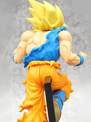 Figura Posable Son Goku SSJ - DBZ