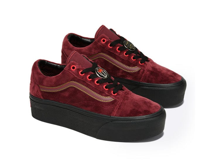 Zapatilla Vans Old Skool Stackform (Disney) Mujer Burdeo 2