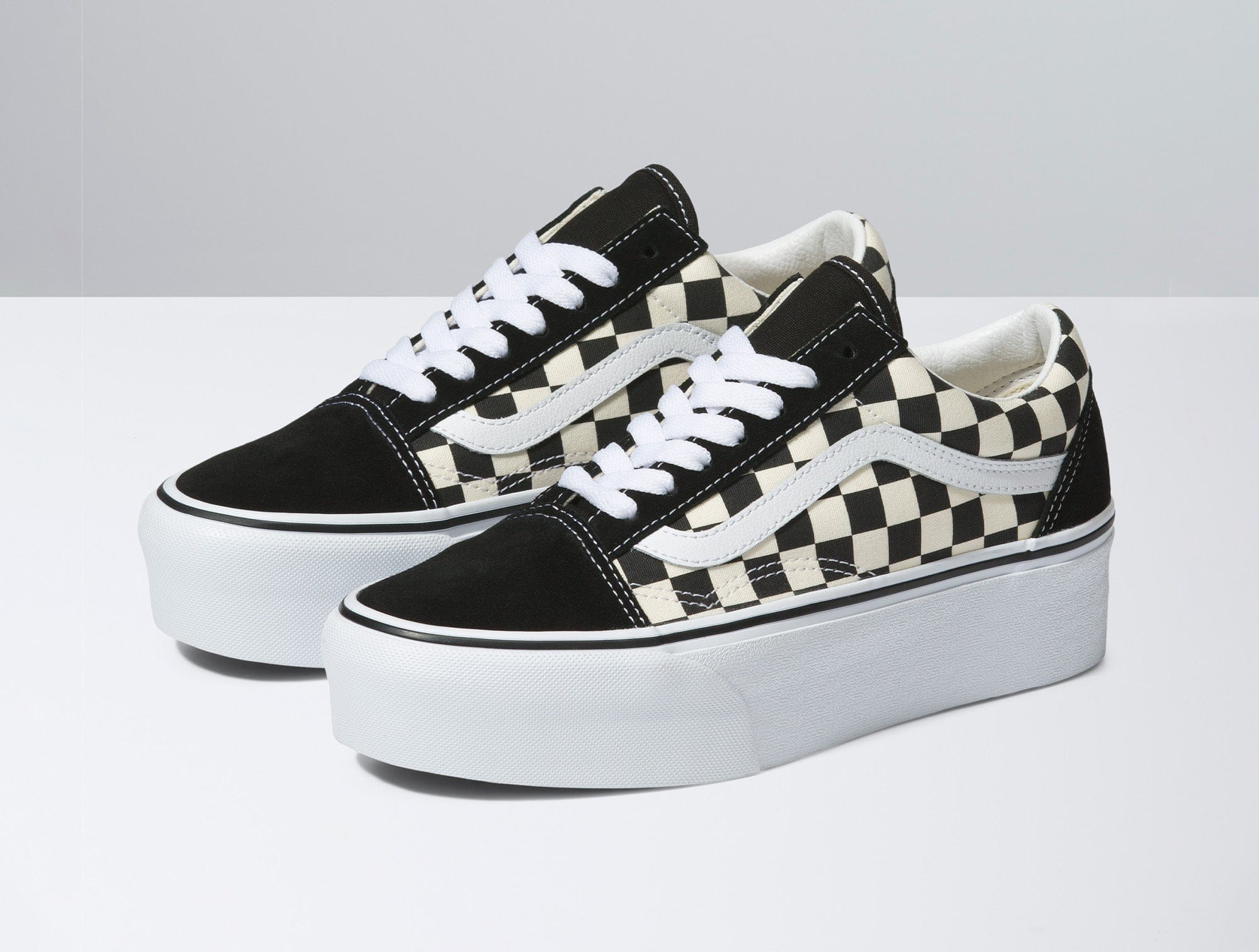 Zapatilla Vans Old Skool Stackform Checker Mujer Negro 5