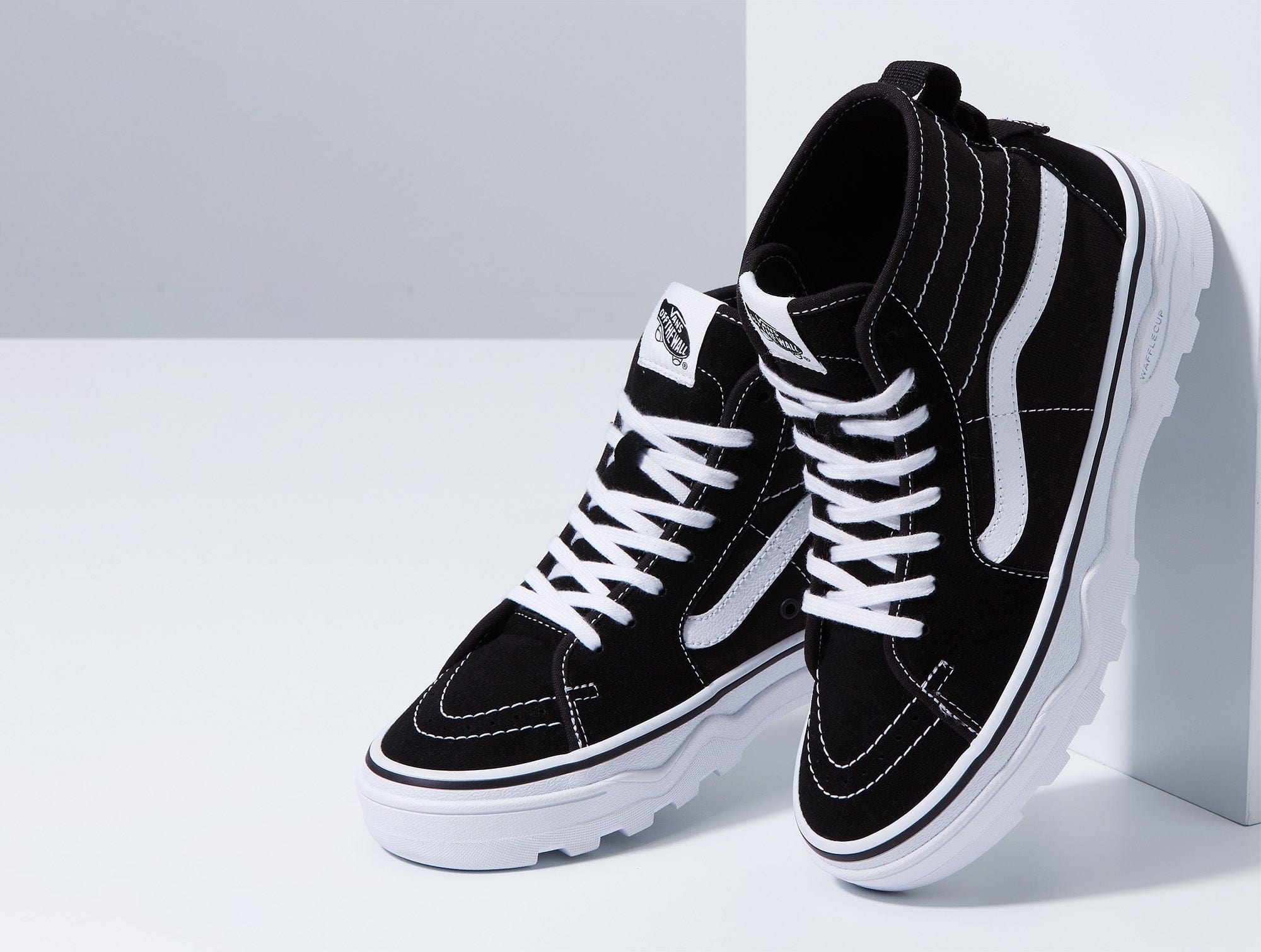 Zapatilla Vans Sentry Sk8-Hi Wc Mujer Negro 3