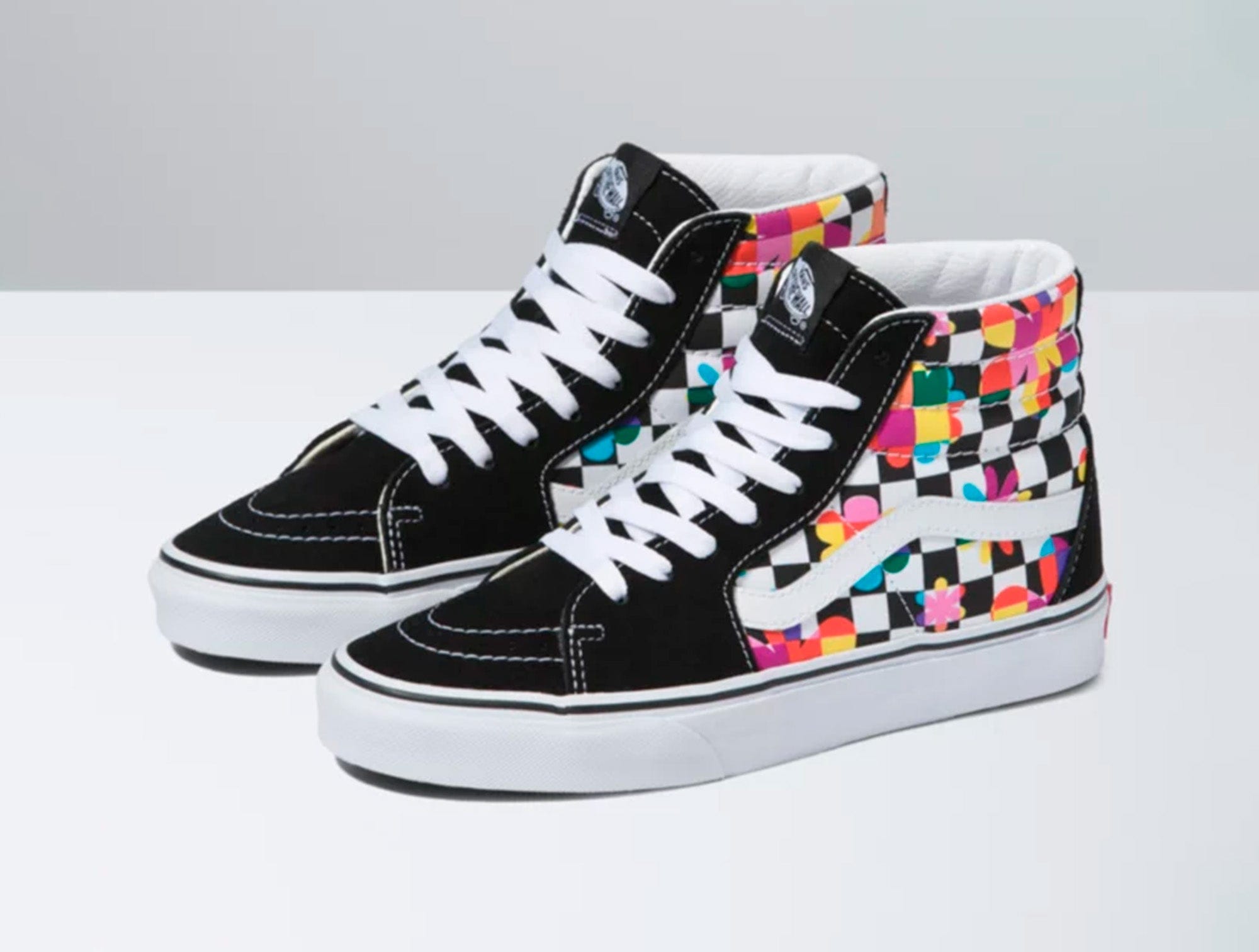 Zapatilla Vans Sk8-Hi (Disney) Multi Check Mujer Negro 2
