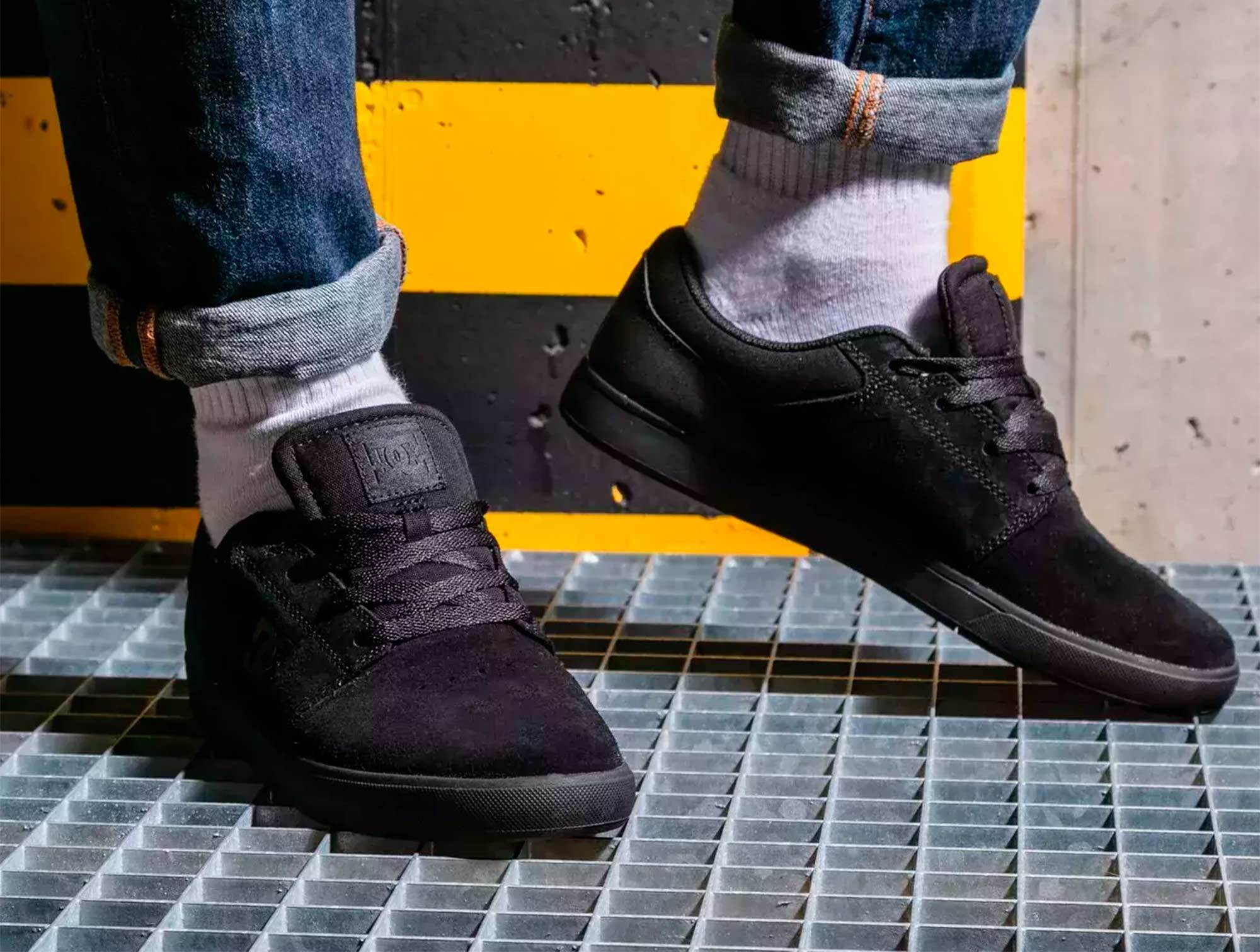 Zapatillas Dc Crisis 2 Hombre Mono Negro 4