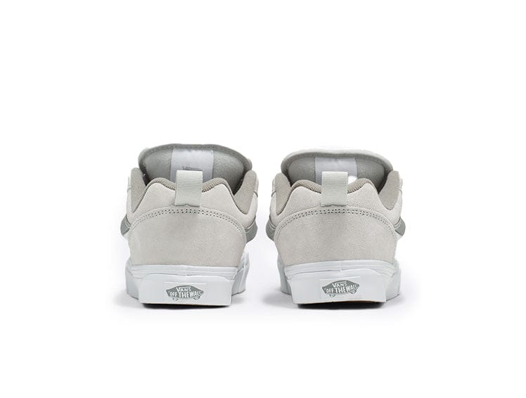 Zapatilla Vans Knu Skool Mujer Gris 4