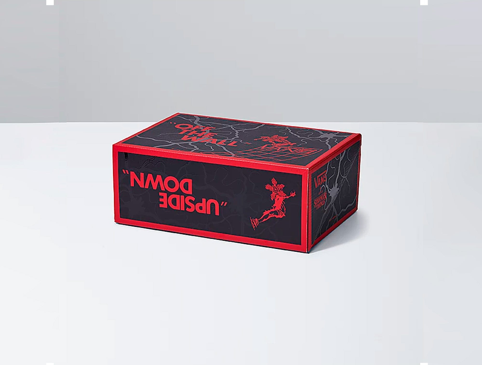 Zapatilla Vans Sk8-Hi Zip Stranger Things Infantil Negro 7