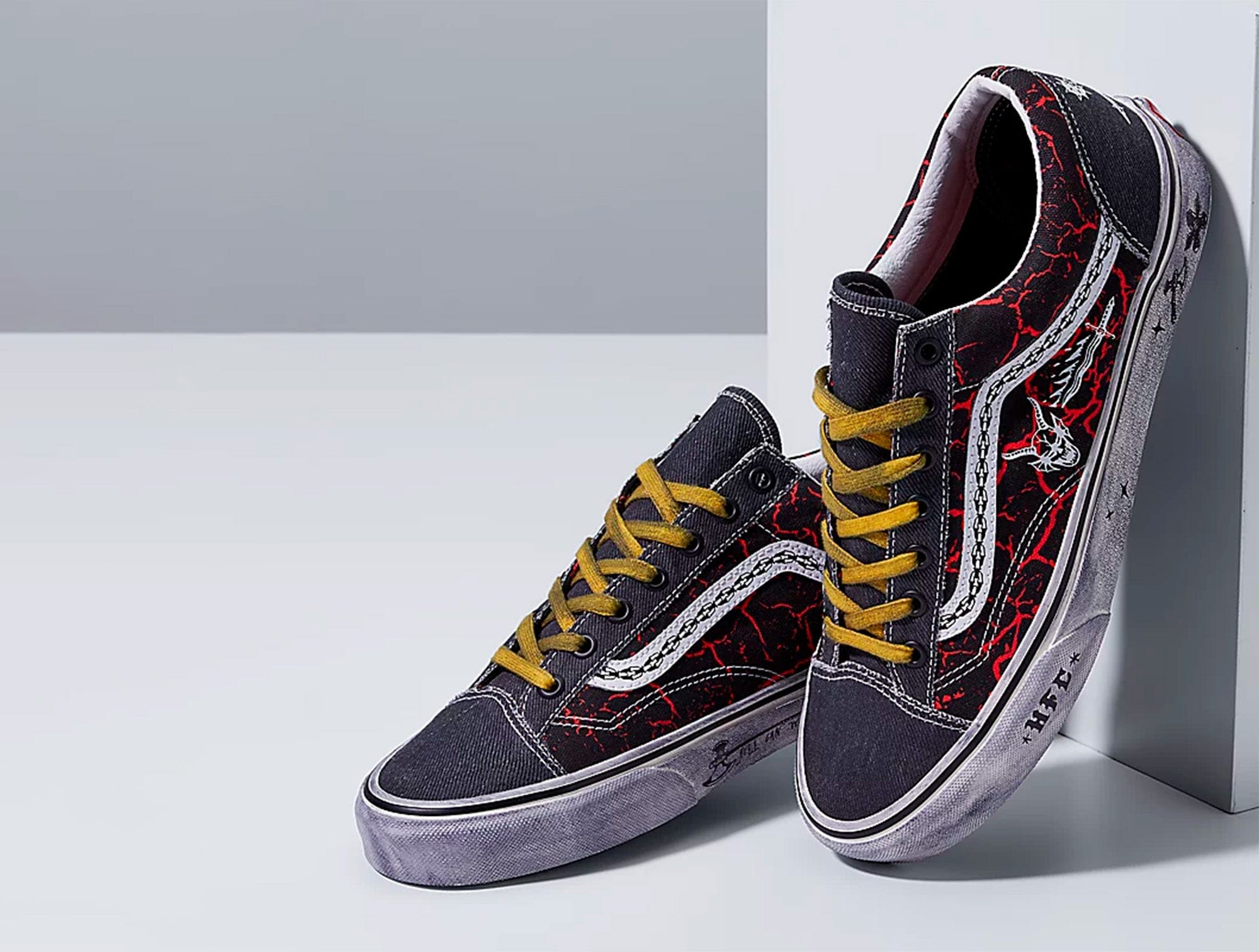 Zapatilla Vans Style 36 Stranger Things Unisex Negro 9
