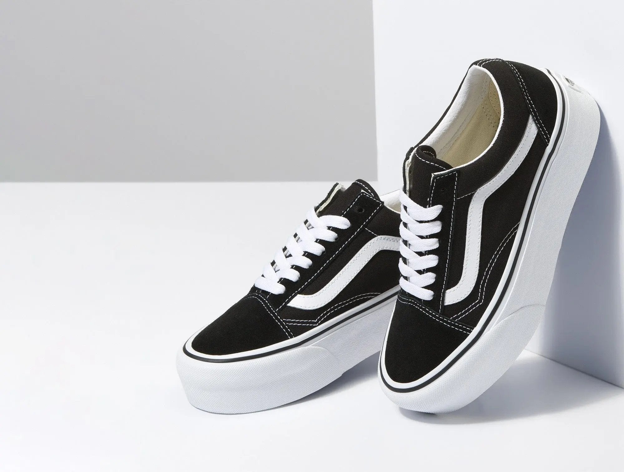 Zapatilla Vans Old Skool Stackform Mujer Negro 3